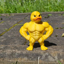 Estátua Muscle Duck 3D – O Detalhe Irreverente Que Arranca Sorrisos e Olhares